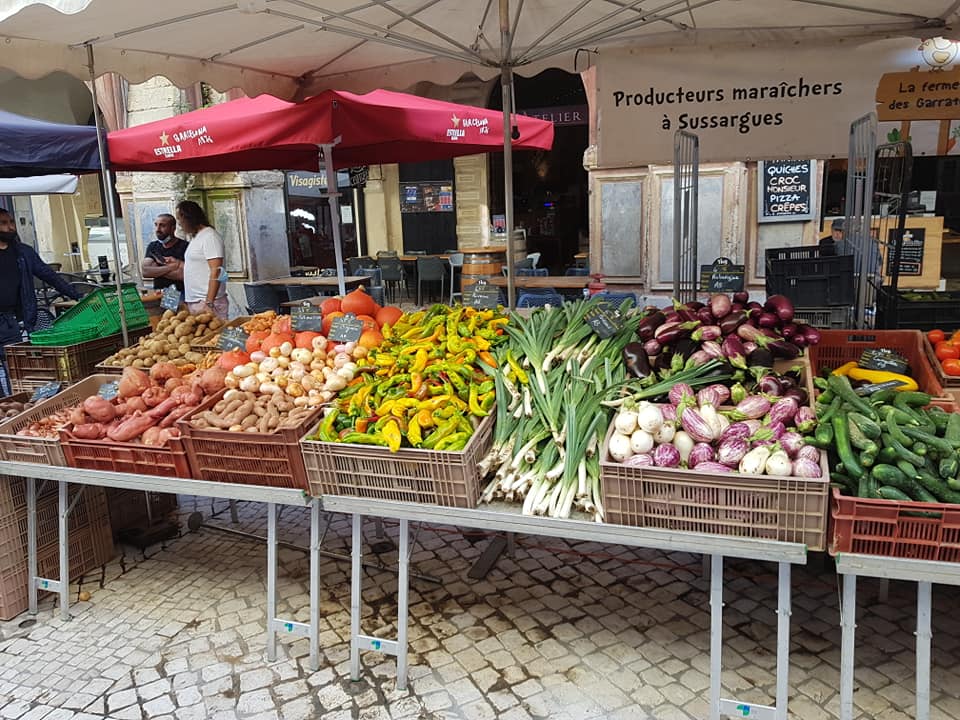 Stand de la Ferme des Garrates au marché